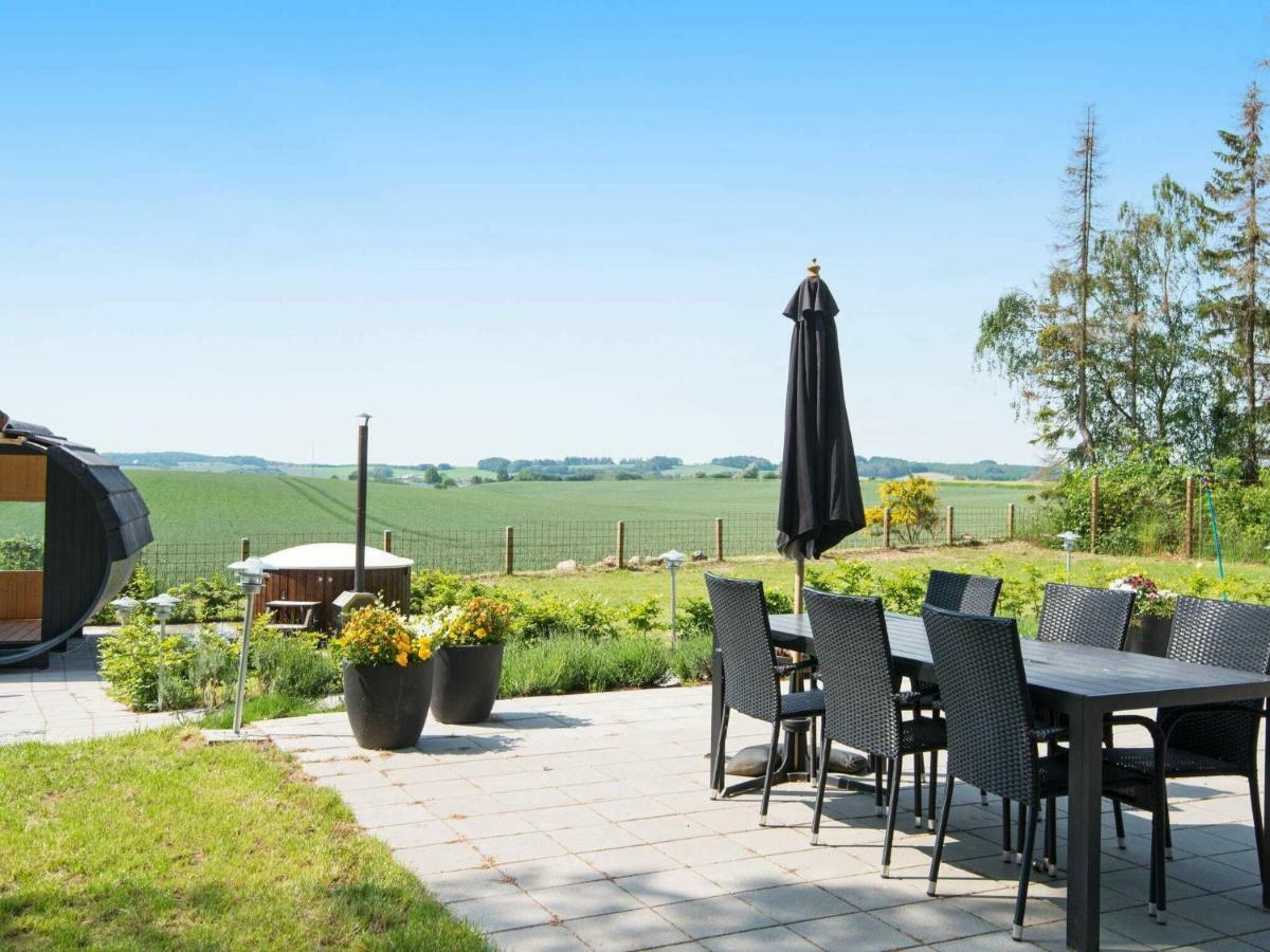 10 Person Holiday Home In Glesborg Zewnętrze zdjęcie